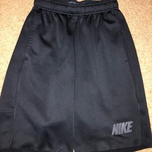 Men’s Plain Black Nike Sweatshorts!! Men’s Plain Black Nike Sweatshorts!!